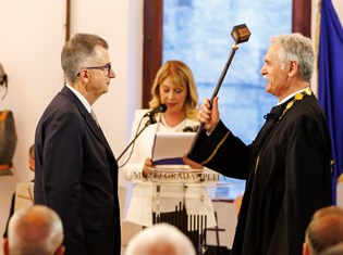 pocasni_doktorati7-150626.jpg